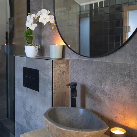 شقة Buddha Garden بالاتوناكاراتيا